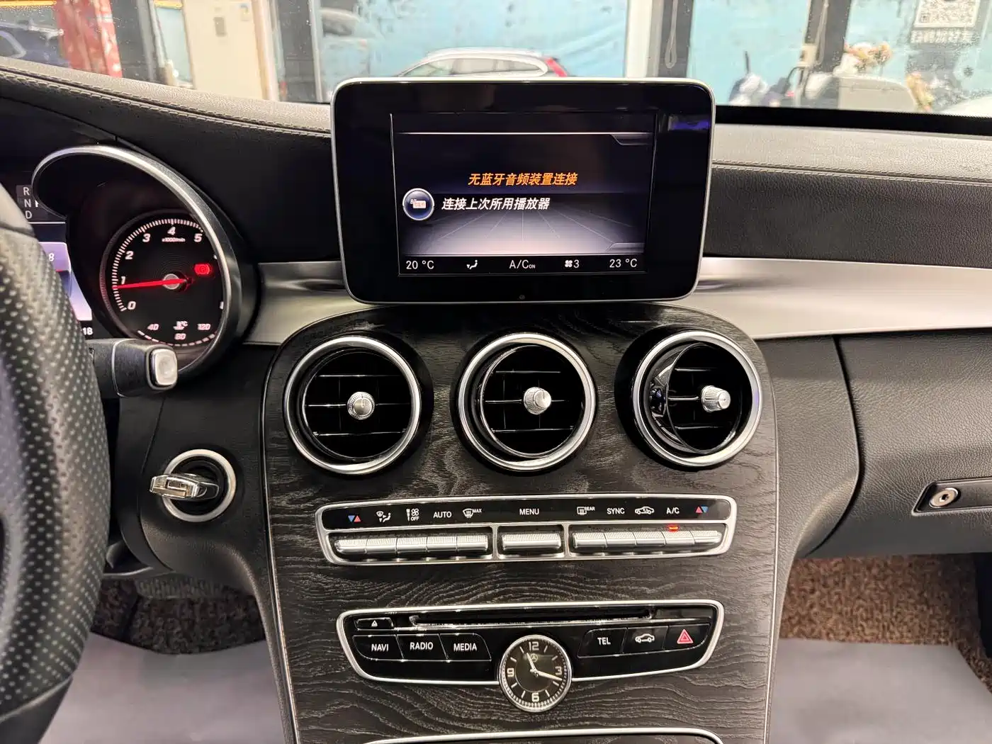 Mercedes-Benz C-Class 2016 C 200 L Sport фото 18