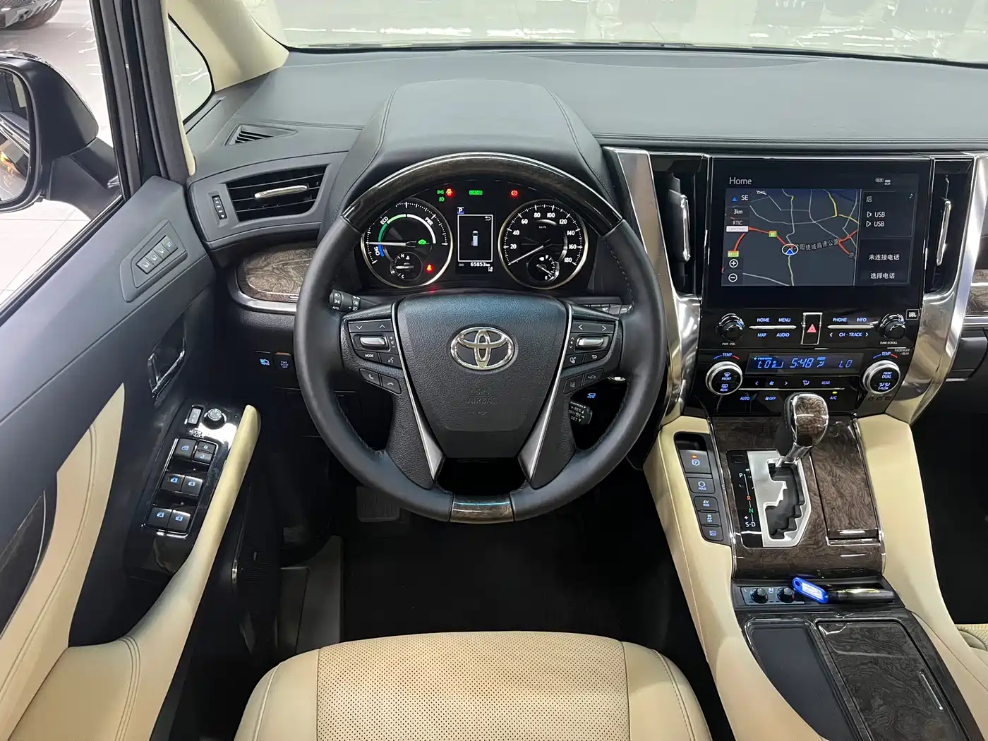 Toyota Vellfire 2021 Crown Hybrid 2.5L HV Premium Edition фото 17