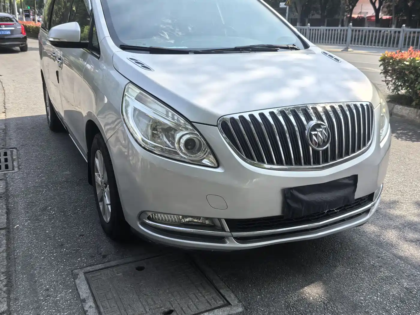 Buick GL8 2011 2.4L CT Luxury Business Comfort Edition