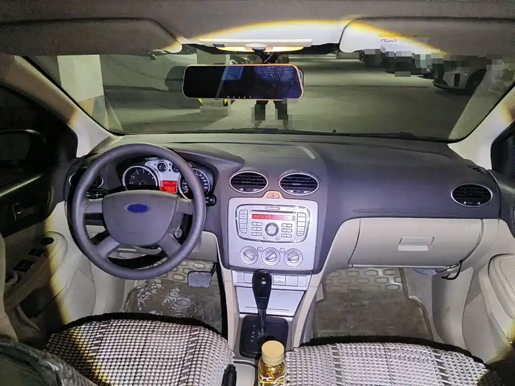 Ford Focus 2011 2011 Hatchback 1.8L Automatic Fashion