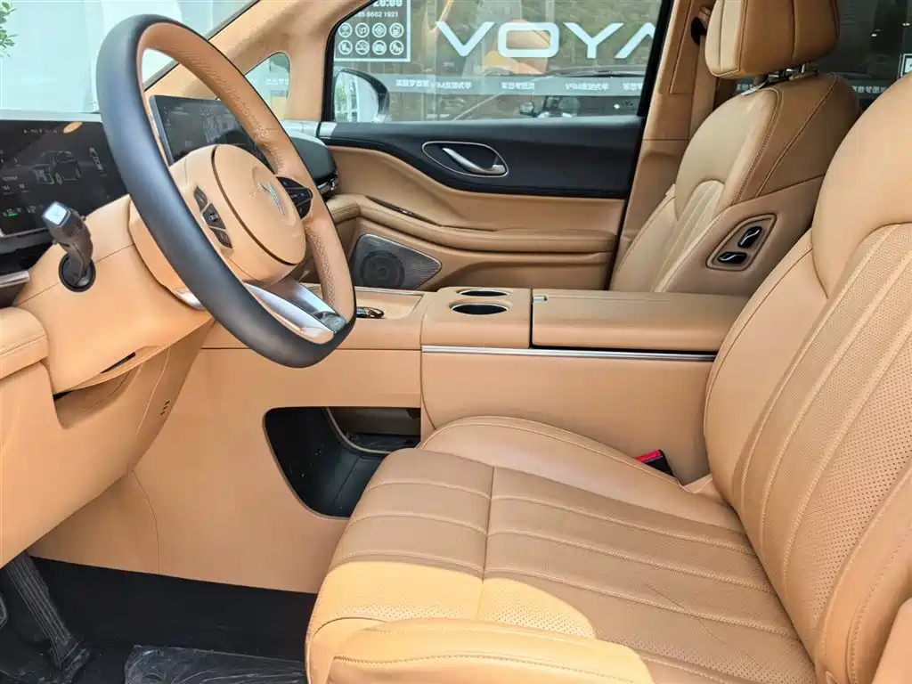 Voyah Auto Voyah Dreamer 2025 Model PHEV 4WD Premium QianKun Edition фото 13