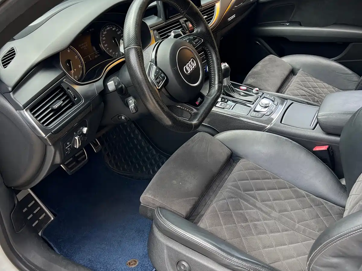 Audi S7 2013 4.0 TFSI quattro фото 7