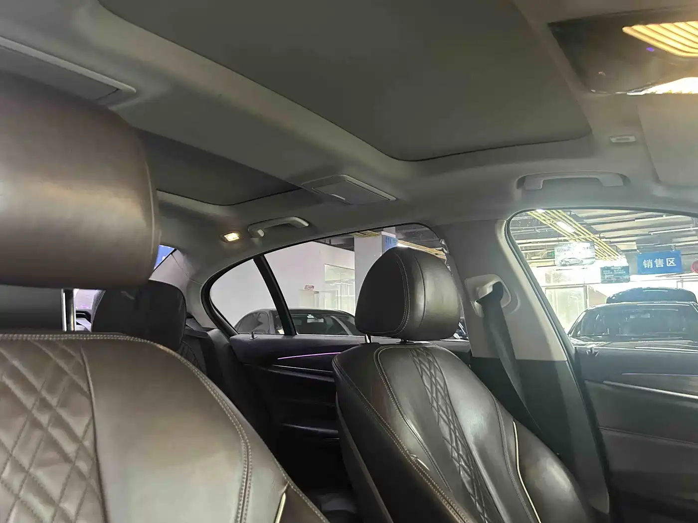 BMW 5 Series 2019 530Li xDrive Luxury Package фото 5