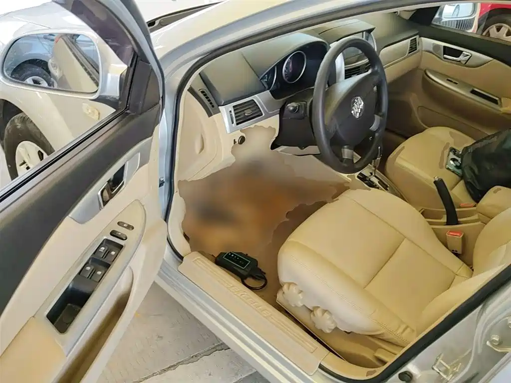 Buick Excelle 2013 1.5L Automatic Classic фото 16