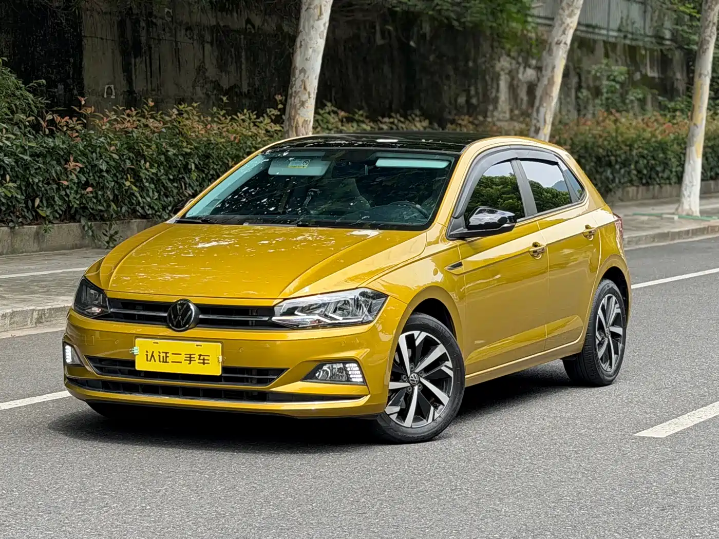 Volkswagen Polo 2021 Plus 1.5L Automatic Trendy Smart Premium Edition