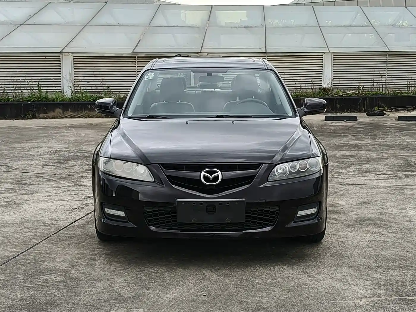 Photo 2 - Mazda 6