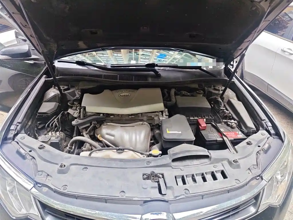 Toyota Camry 2016 2.0G 10th Anniversary Leading Edition фото 11