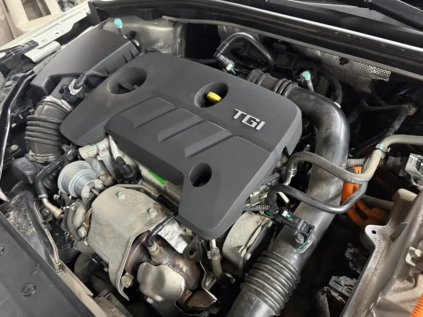 Roewe i6 New Energy 2018 2017 45T Hybrid Connected Smart Enjoyment Edition