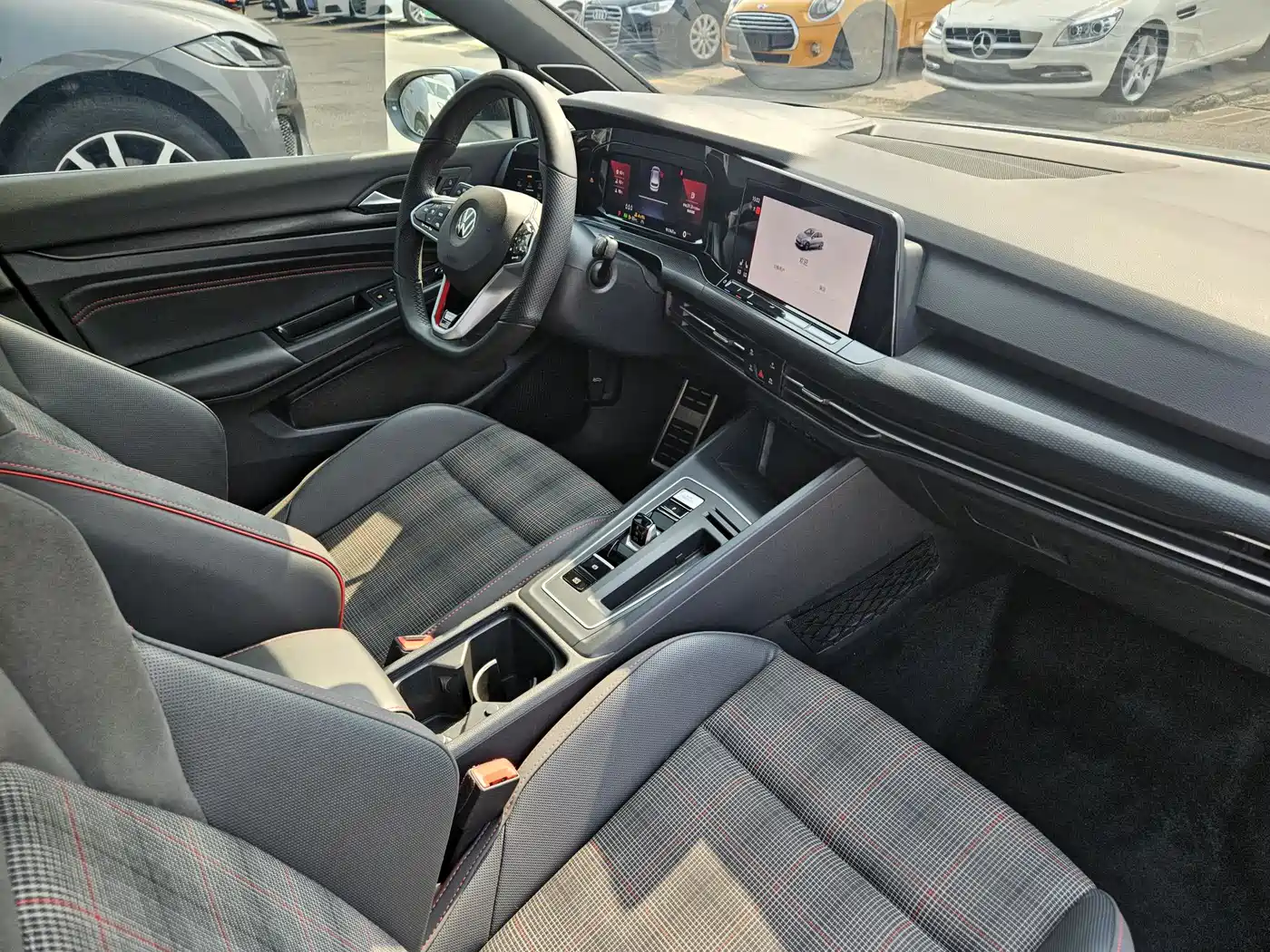 Volkswagen Golf GTI 2021 380TSI DSG GTI фото 11