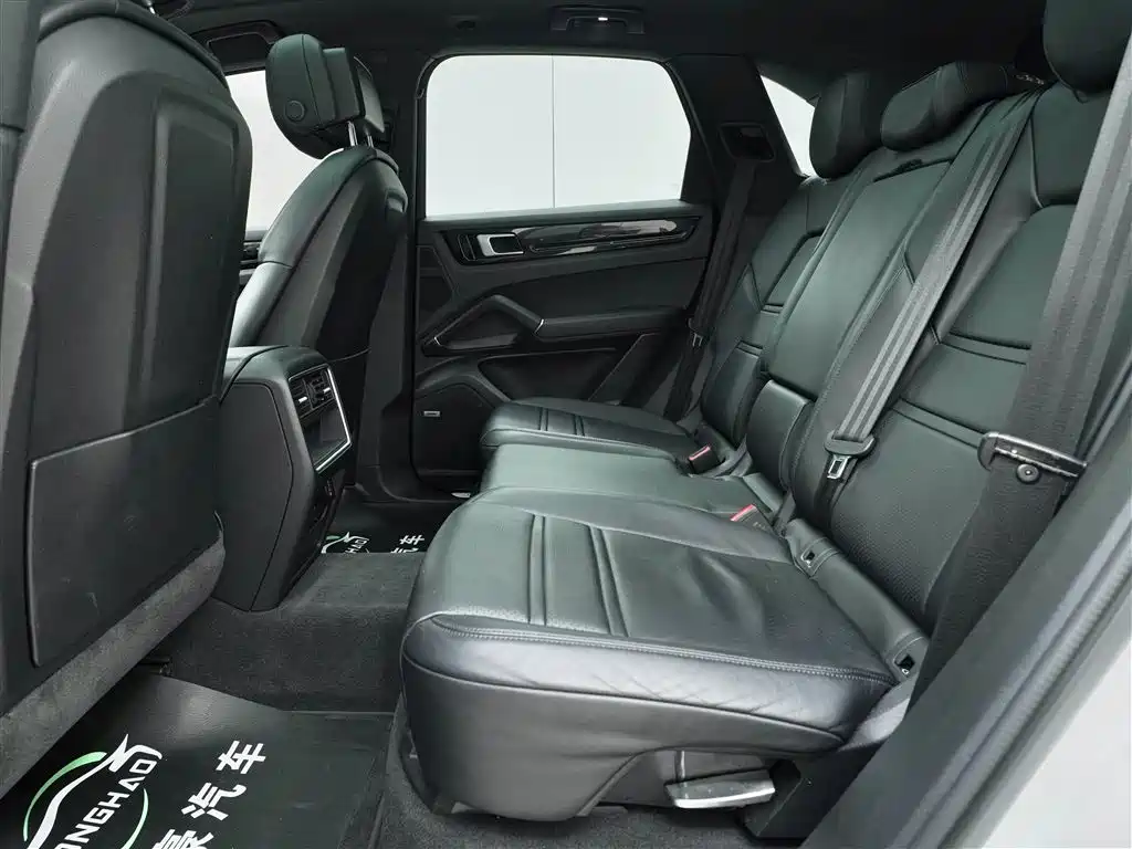 PORSCHE CAYENNE NEW ENERGY