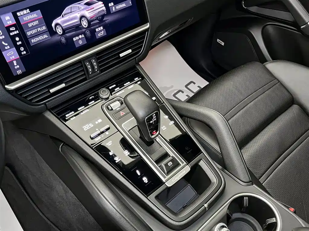 Porsche Cayenne 2019 Cayenne Coupé 3.0T фото 7