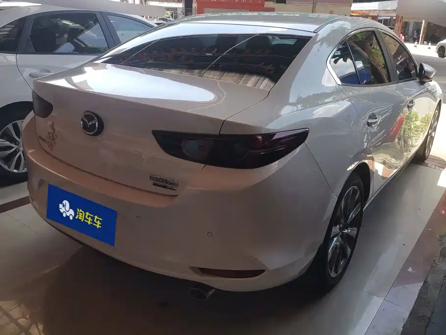 2025 Mazda Mazda3 Axela