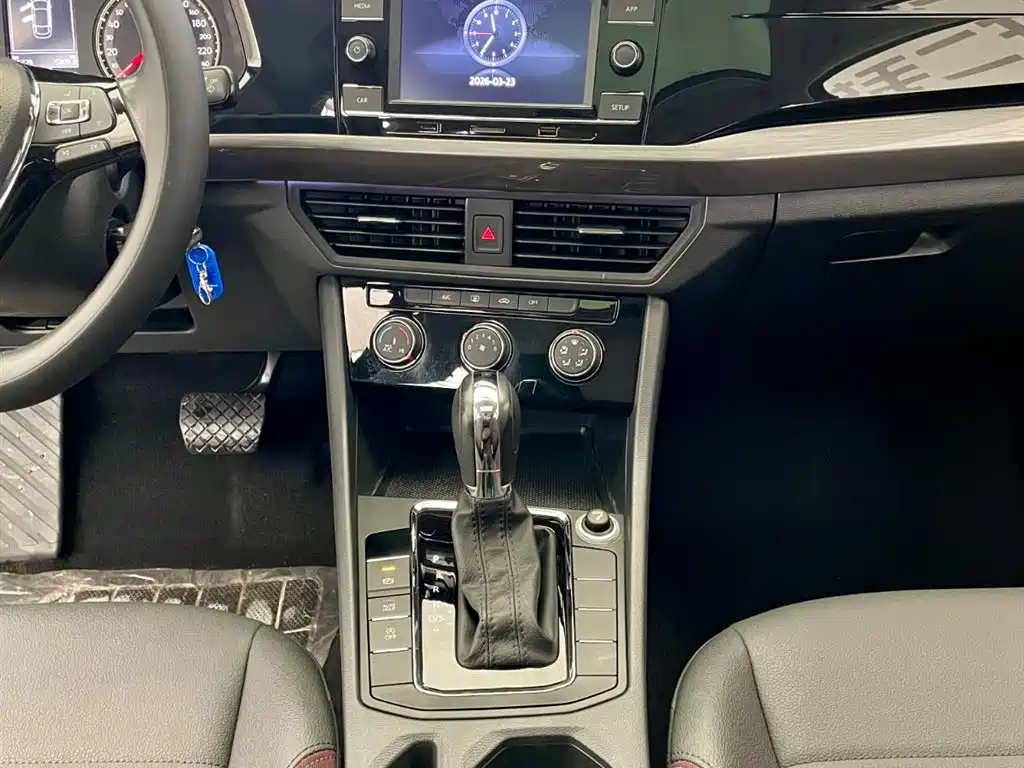 Volkswagen Bora 2019 Facelift 1.5L Automatic Comfort China VI фото 9