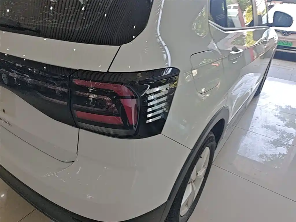 VOLKSWAGEN TU KAI