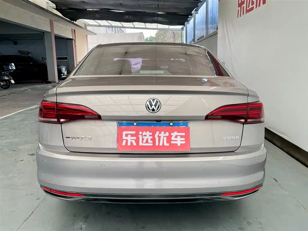 Volkswagen Bora 2019 Facelift 1.5L Automatic Comfort China VI фото 5
