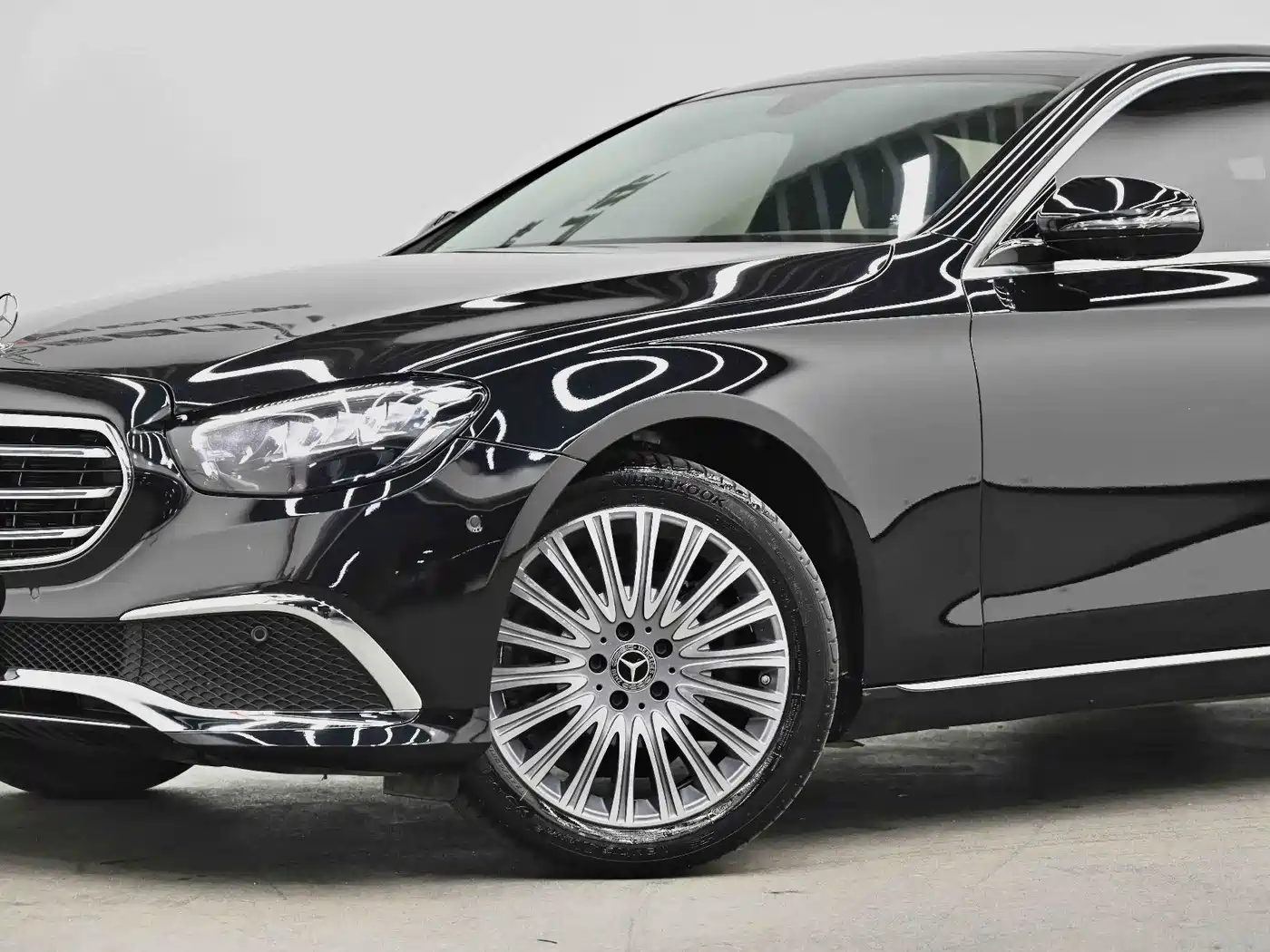 Mercedes-Benz E-Class 2022 E 300 L Fashion фото 5