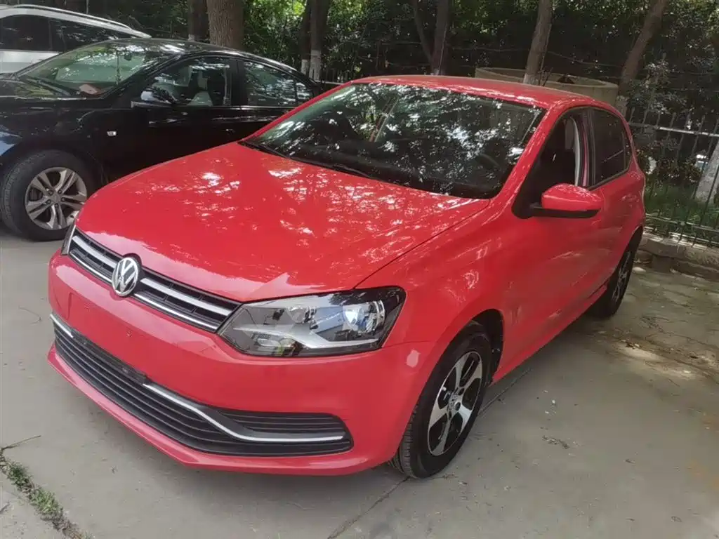 Volkswagen Polo 2016 1.4L Automatic Trend фото 2