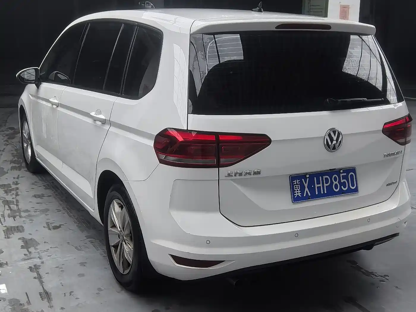 Volkswagen Touran 2018 Touran L 280TSI DSG Trendline 7-seater China V фото 4