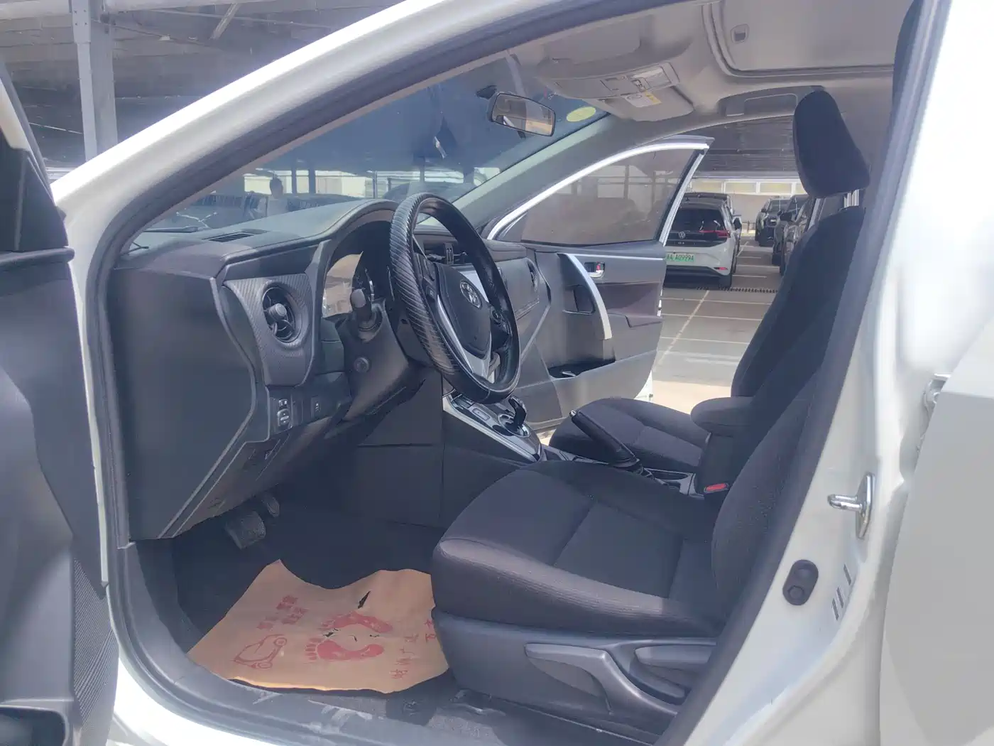 Toyota Levin 2017 Facelift Hybrid 1.8H GS E-CVT Elite Sunroof Edition China V фото 9