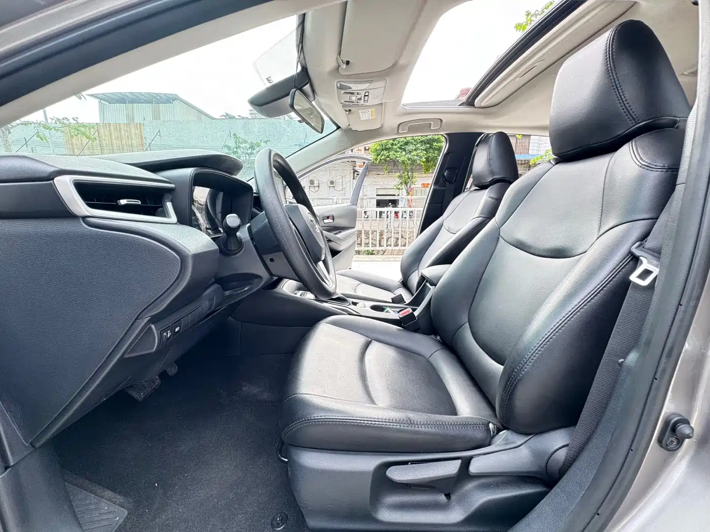 Toyota Corolla 2021 1.2T S-CVT Elite PLUS Edition фото 7