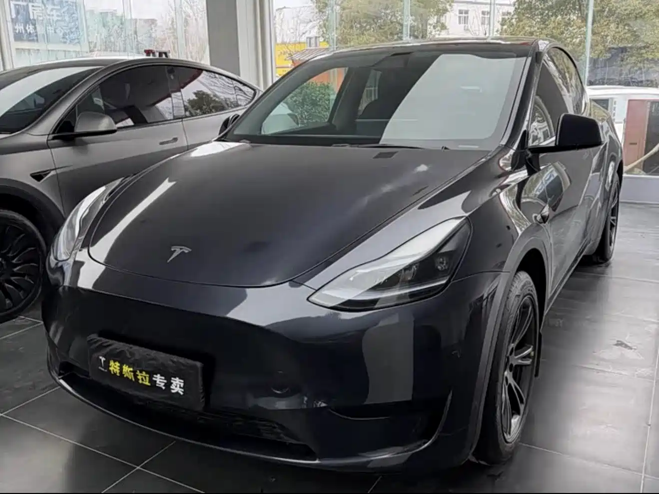 Tesla Model Y 2024 Rear-Wheel Drive Version