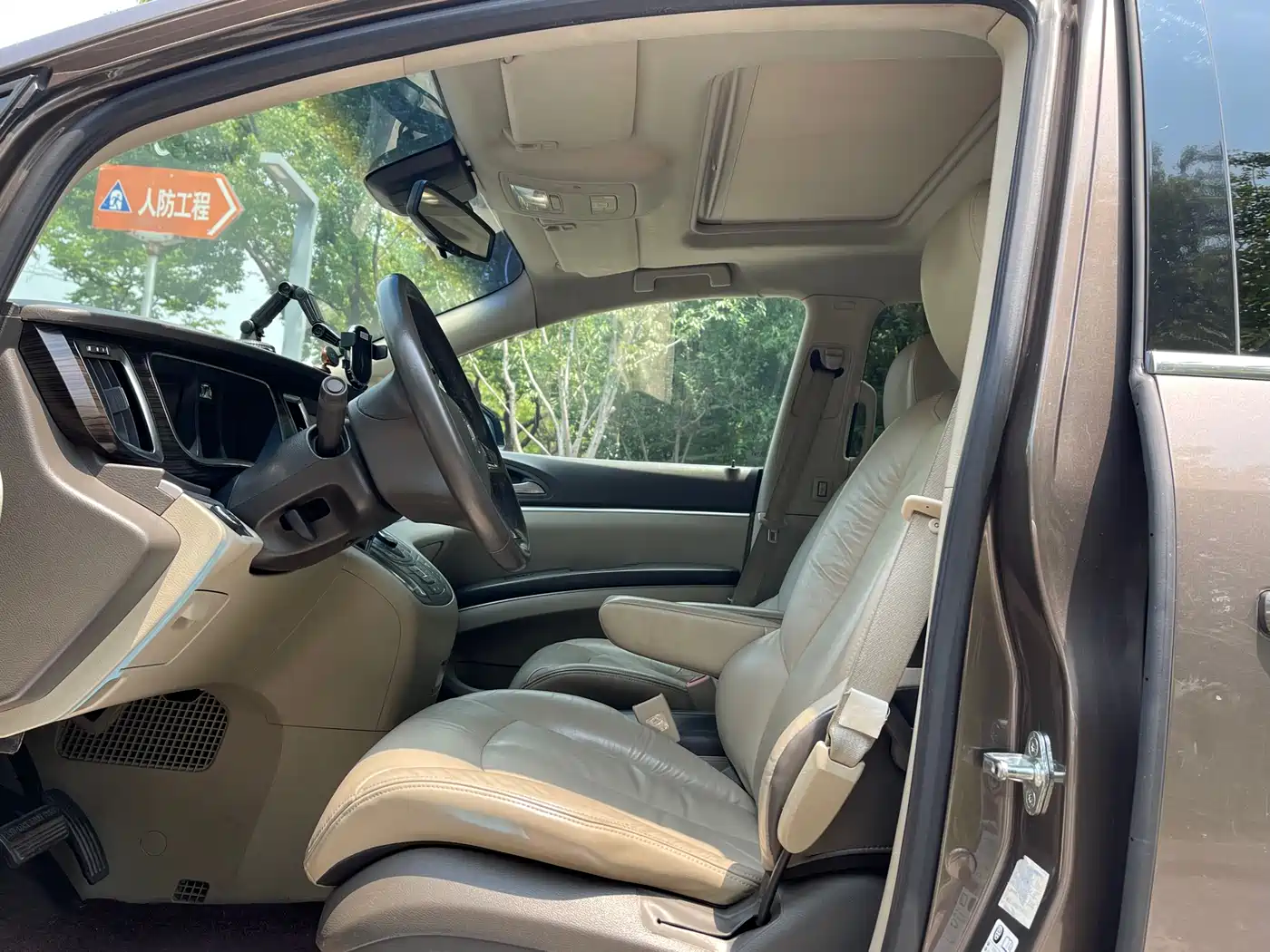 Buick GL8 2013 3.0L GT Luxury Business Elegance Edition фото 8