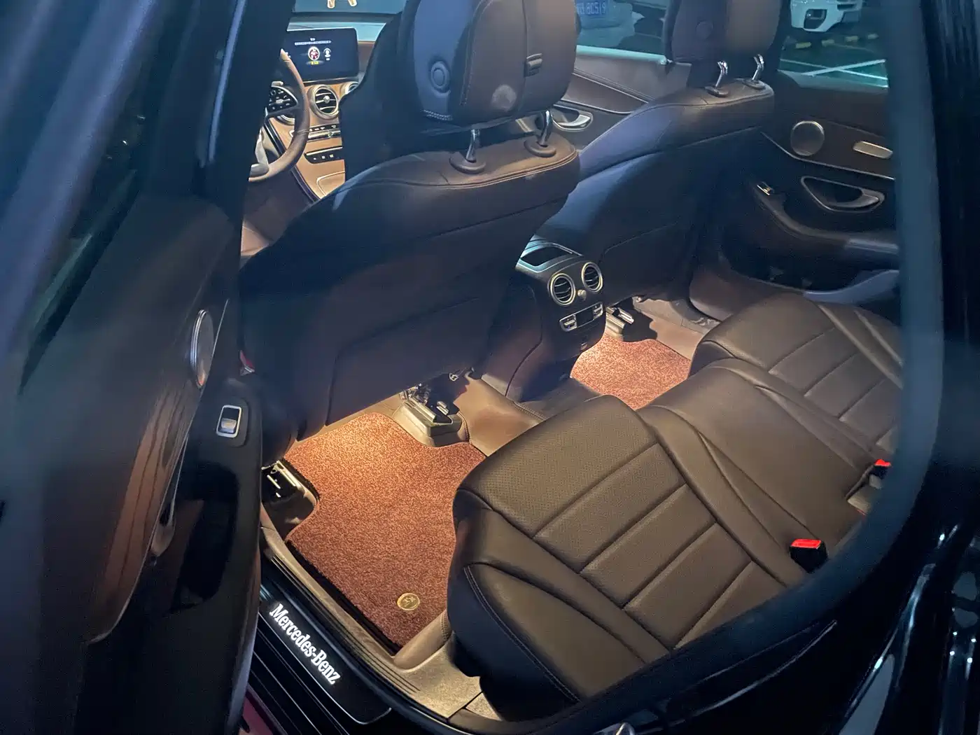 Mercedes-Benz GLC 2022 Facelift GLC 300 L 4MATIC Dynamic Collector's Edition фото 4