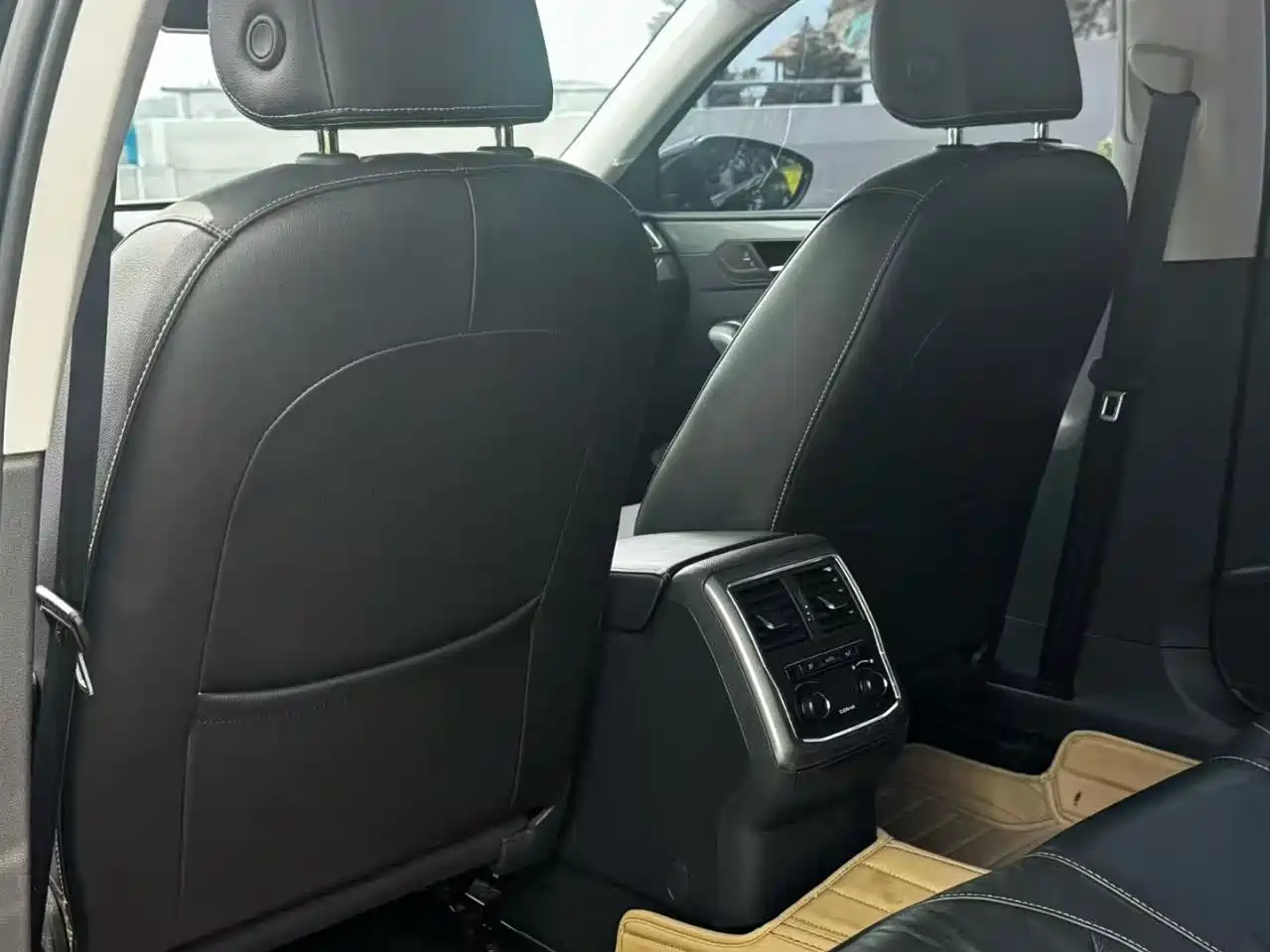Volkswagen Passat 2015 1.8TSI Automatic Prestige Edition фото 6