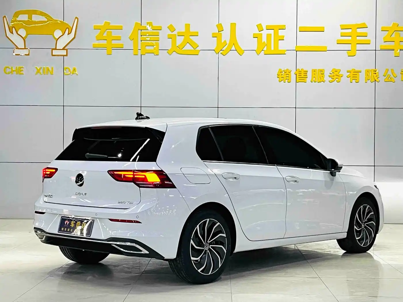 Volkswagen Golf 2024 2023 200TSI DSG Pro