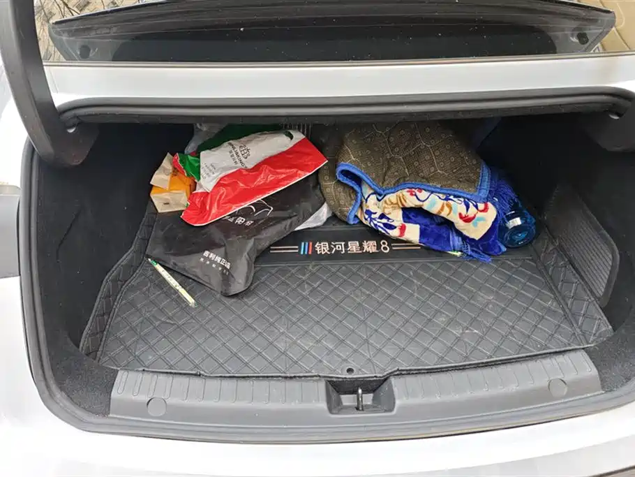 GEELY GALAXY GALAXY SPARKLE 8