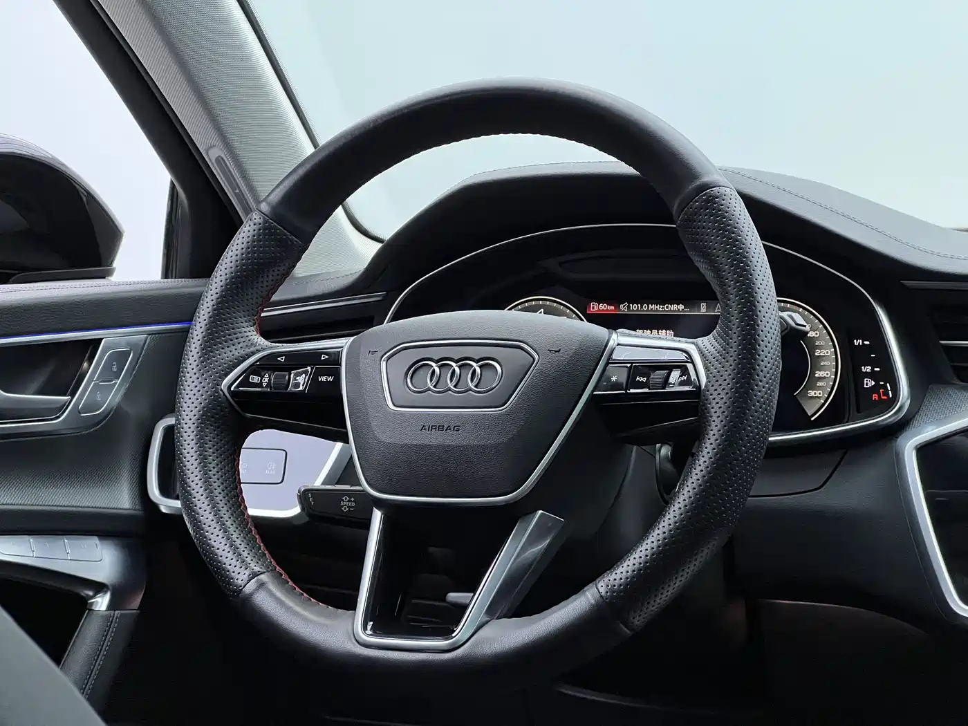 Audi A6 (Import) 2021 allroad quattro Explorer 55 TFSI Premium Off-road фото 13