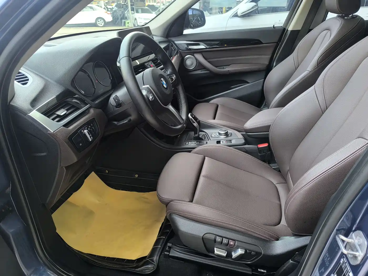 BMW X1 2022 sDrive25Li Leading фото 4