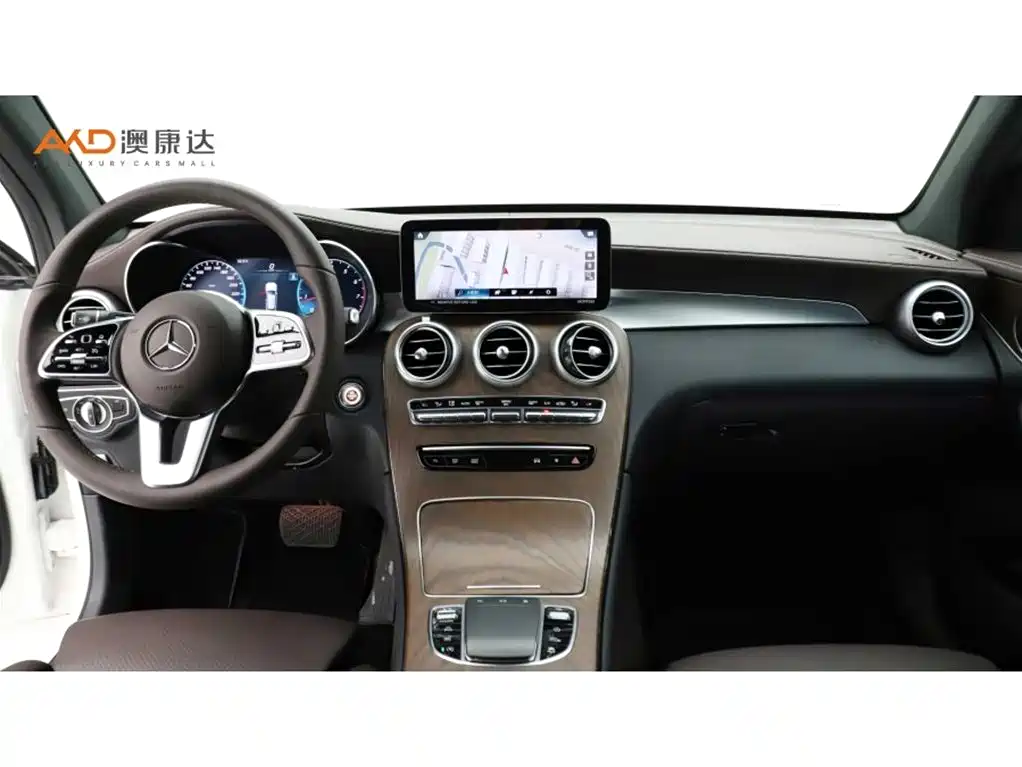 Mercedes-Benz GLC 2022 Facelift GLC 300 L 4MATIC Dynamic Collector's Edition фото 5