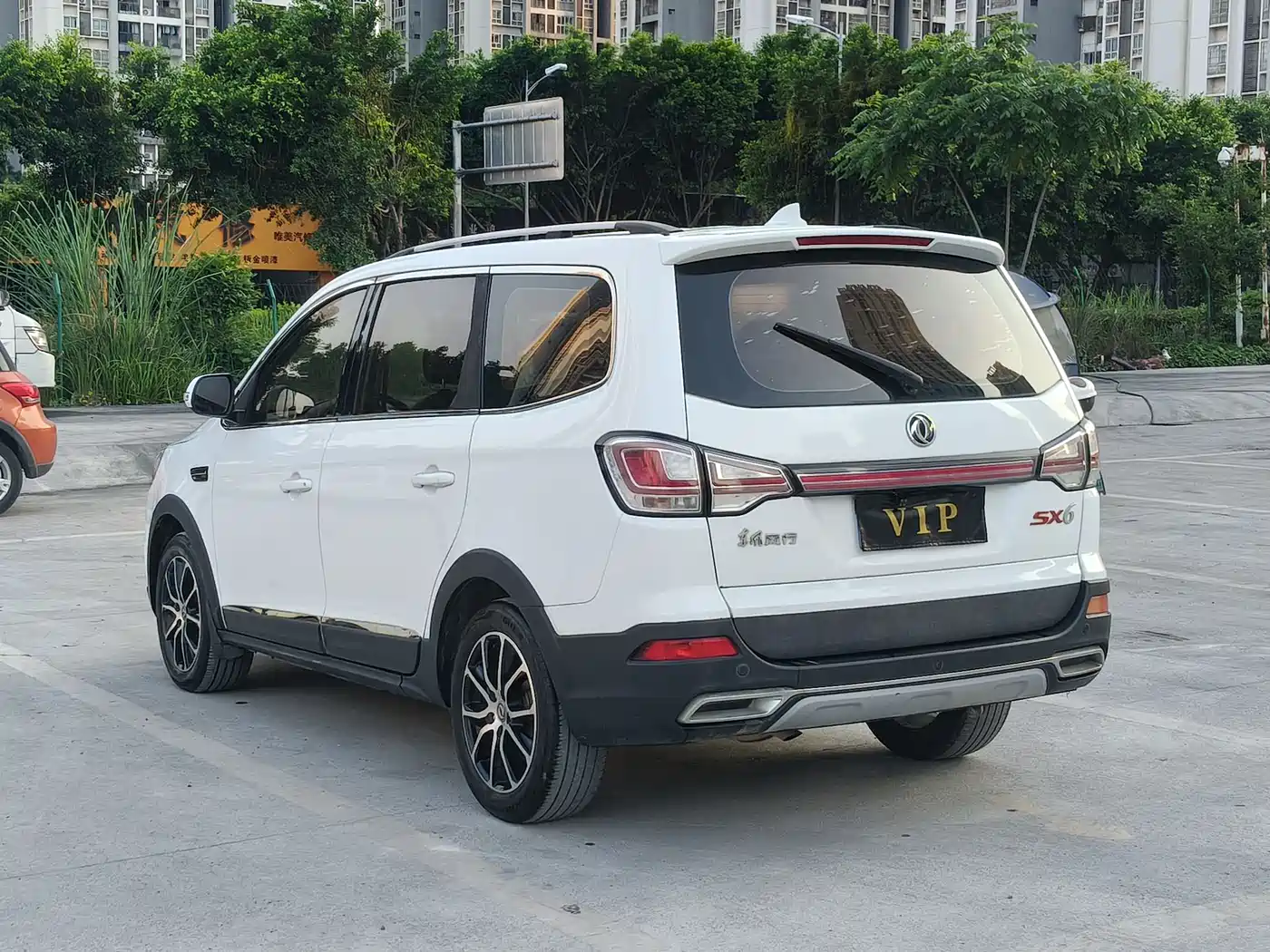 Dongfeng Fengxing Fengxing SX6 2016 2016 1.6L Manual Luxury