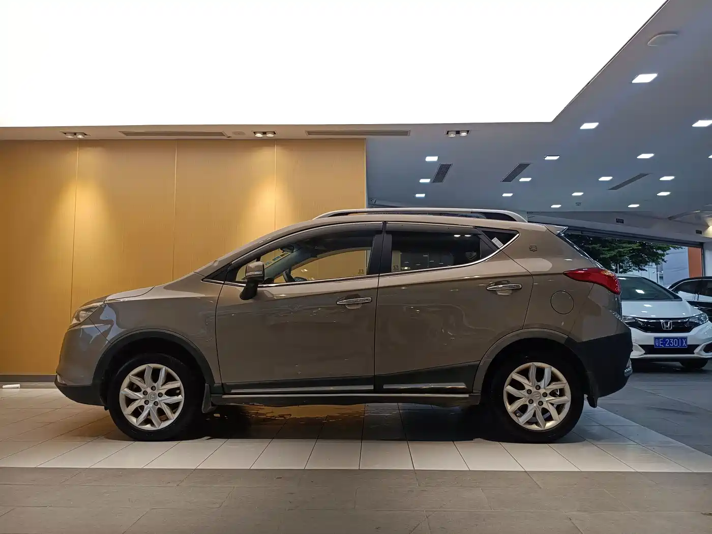 JAC Motors Refine S3 2015 2015 1.5L Manual Luxury Smart Premium Edition