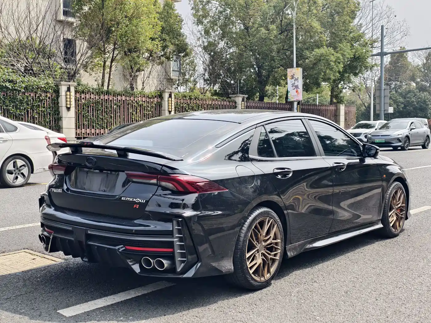 GAC Trumpchi Trumpchi Emkoo 2023 400T Automatic R PRO фото 7
