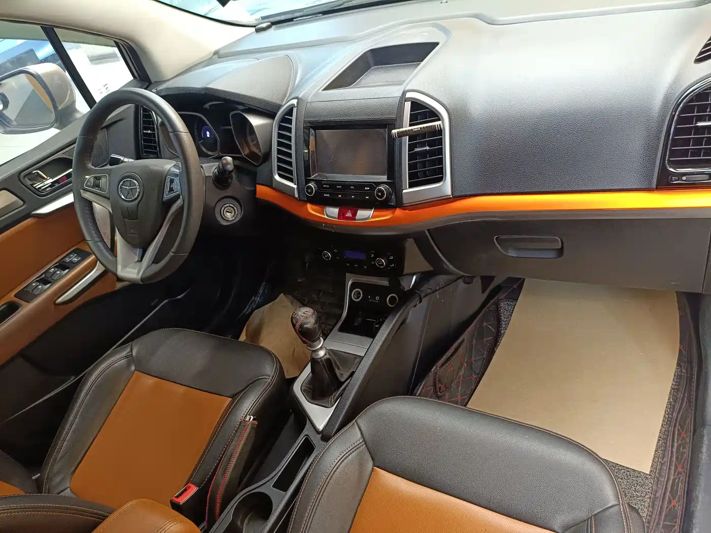 JAC Motors Refine S3 2015 2015 1.5L Manual Luxury Smart Premium Edition