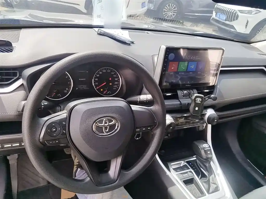 Toyota Wildlander 2022 2.0L CVT FWD Leading Edition фото 10