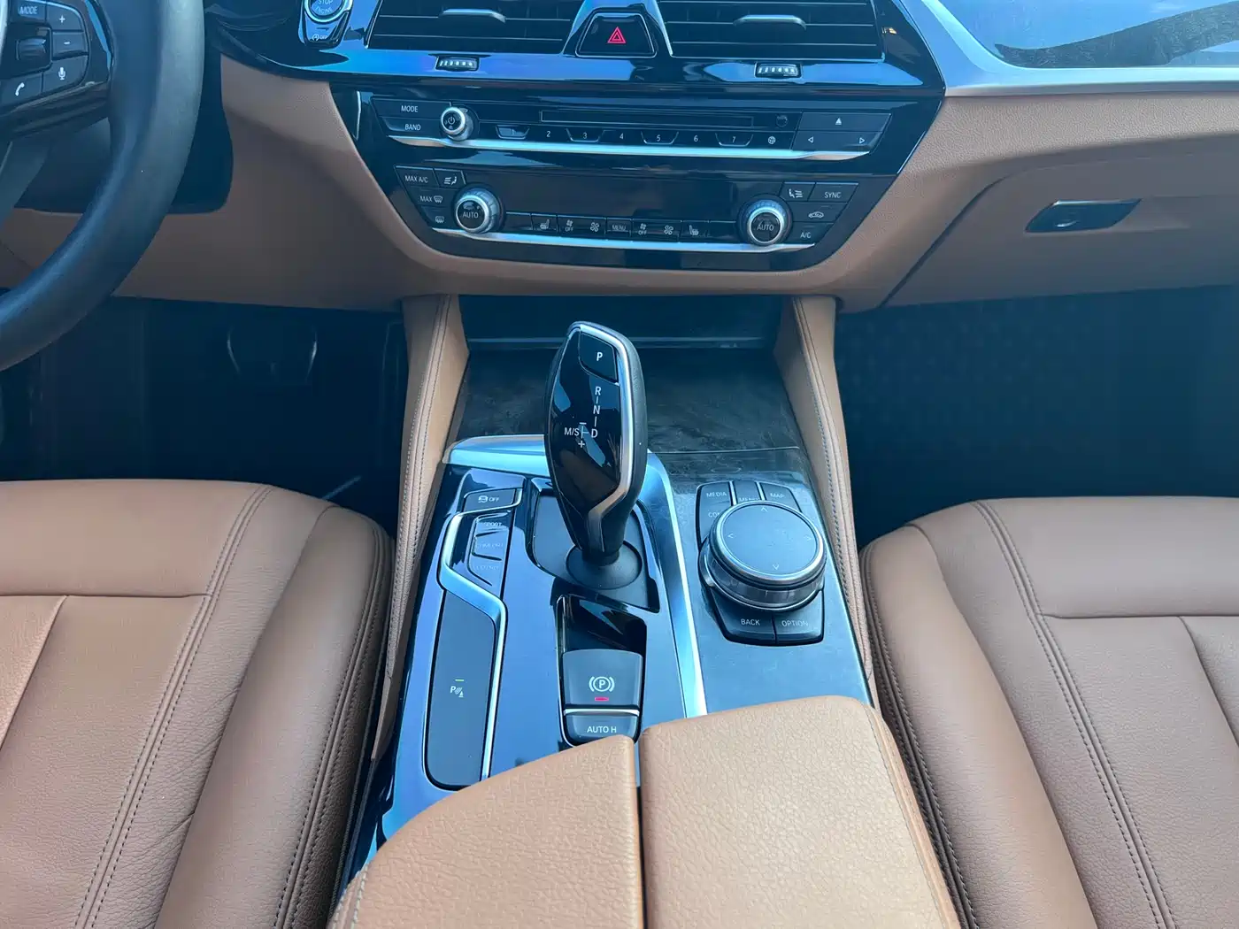 BMW 5 Series 2018 530Li Leading M Sport Package фото 17