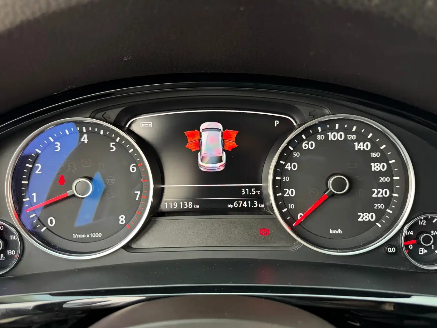 Volkswagen Touareg 2017 3.0TSI Explorer Edition фото 15