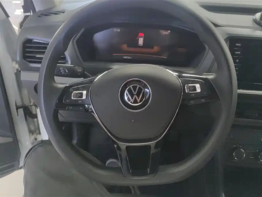 VOLKSWAGEN TU KAI