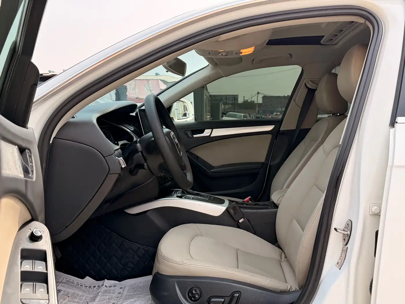 Audi A4L 2011 2.0 TFSI Comfort фото 11