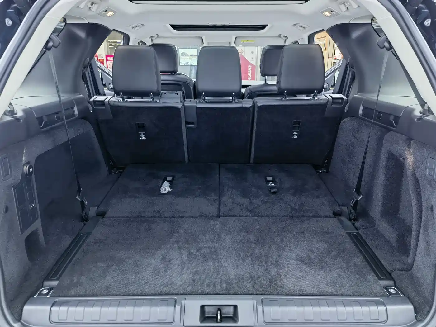 Land Rover Discovery 2019 3.0 SC V6 SE фото 14