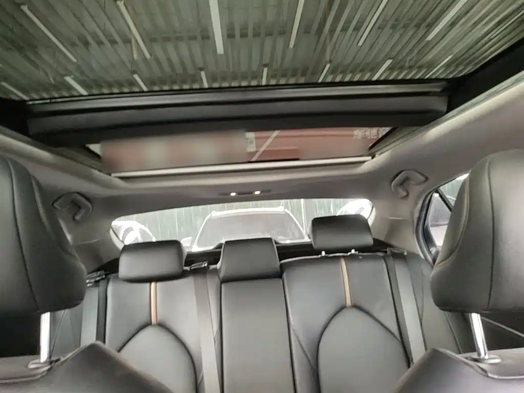 Toyota Camry 2019 2.5G Luxury Edition China VI фото 18