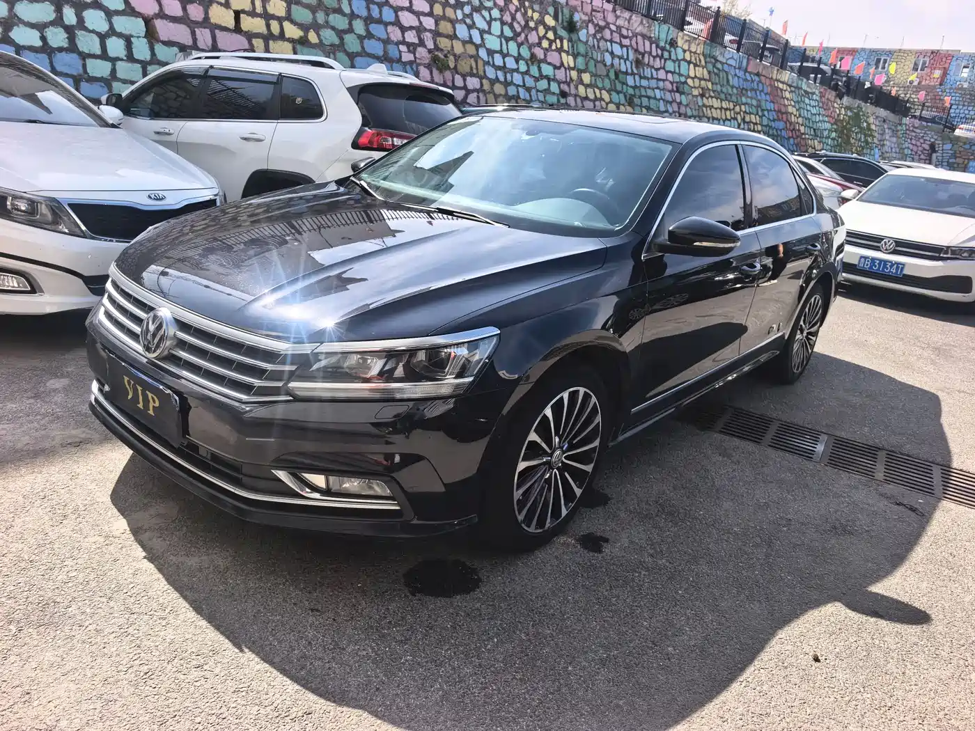 VOLKSWAGEN PASSAT