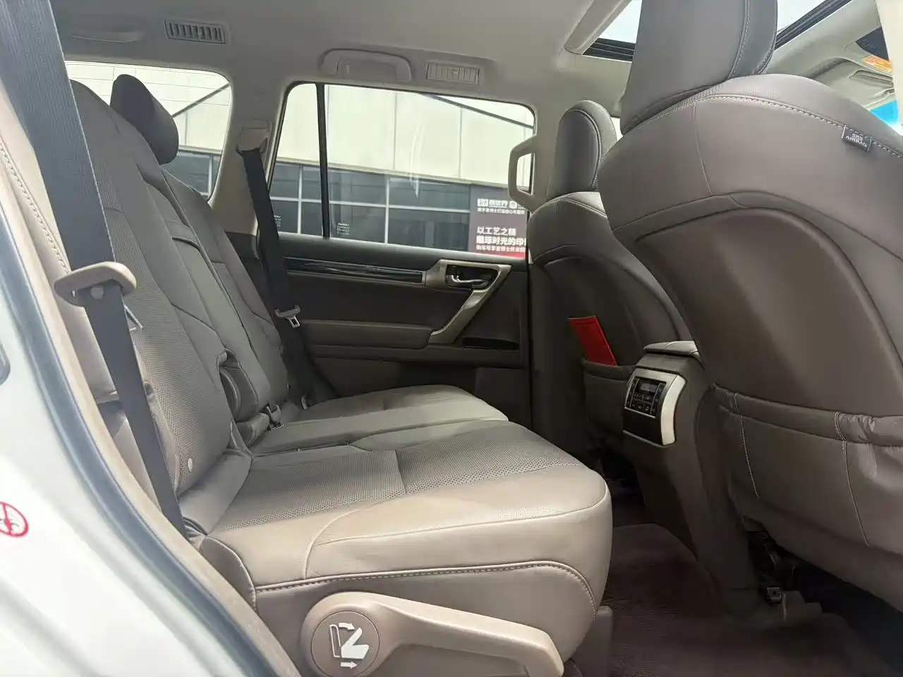 Фото 6 - Lexus GX