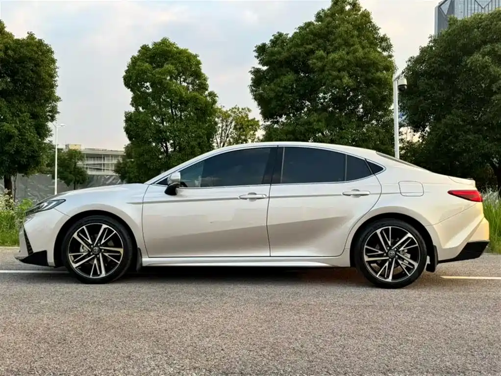 Toyota Camry 2024 2.0S Sport Edition фото 3