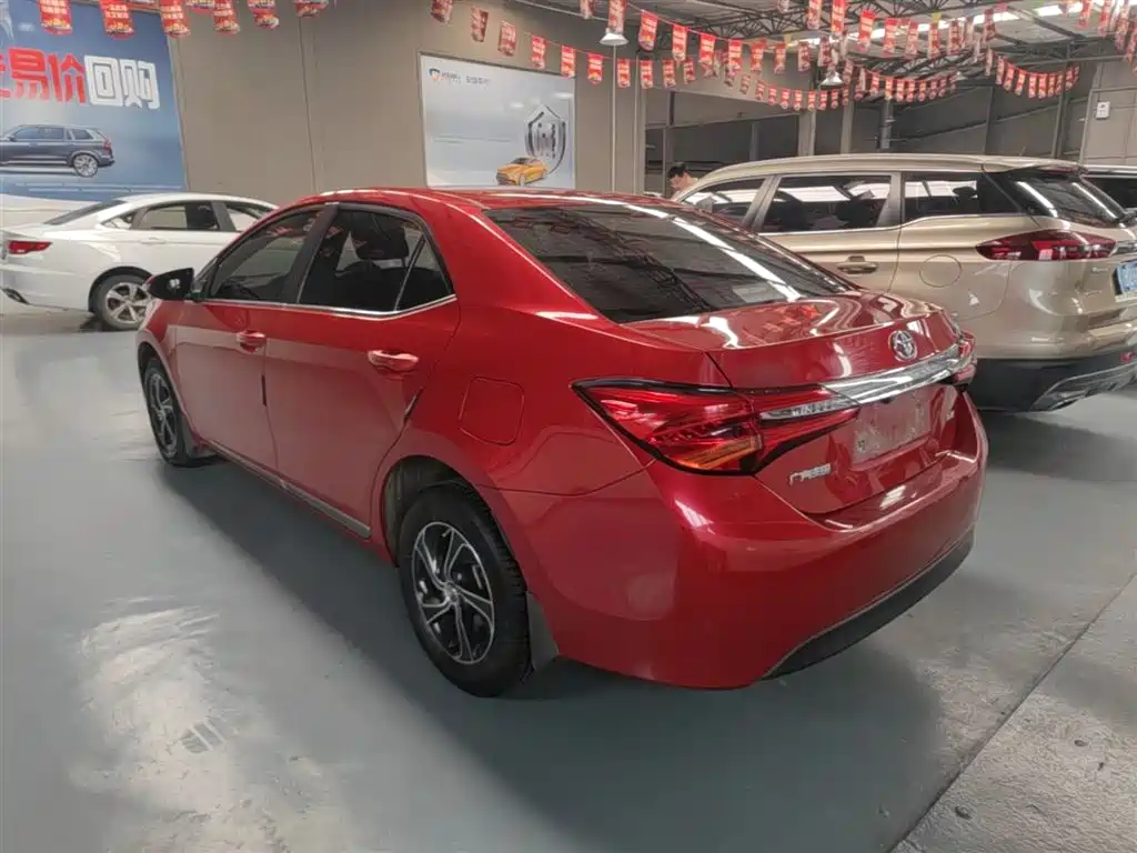 Toyota Levin 2017 Facelift 185T CVT Elite (China V) фото 5