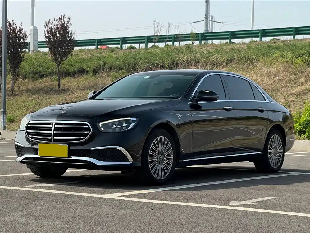  E CLASS
