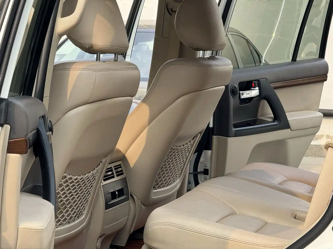 Toyota Land Cruiser (Import) 2019